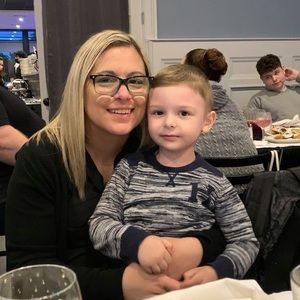 Meet your Posher, Matoula antonia